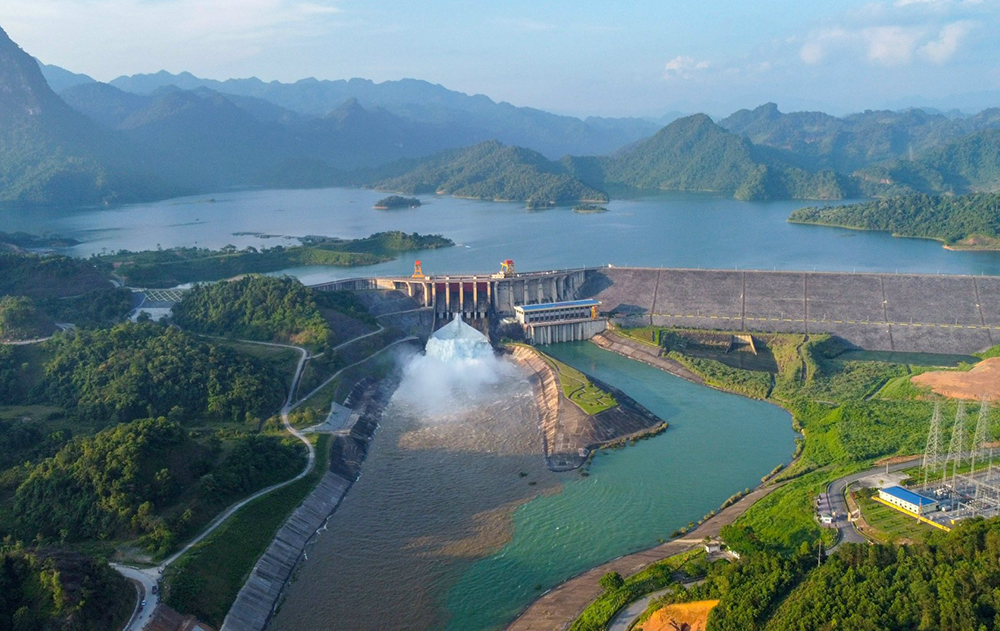 Nhà máy thủy điện Tuyên Quang 